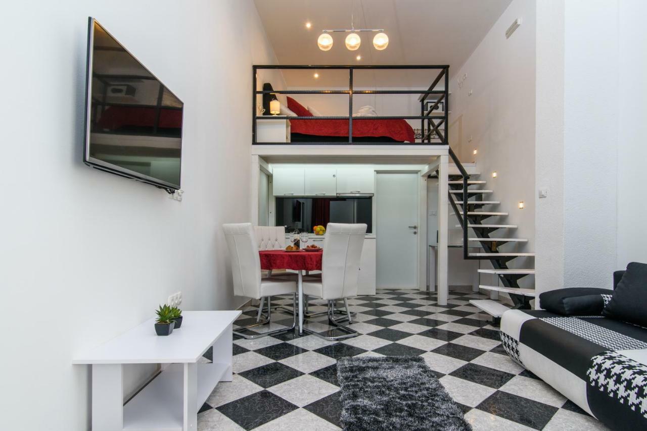 Studio Apartman Rea Трогир Экстерьер фото