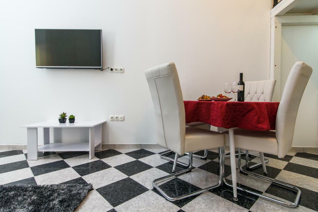 Studio Apartman Rea Трогир Экстерьер фото