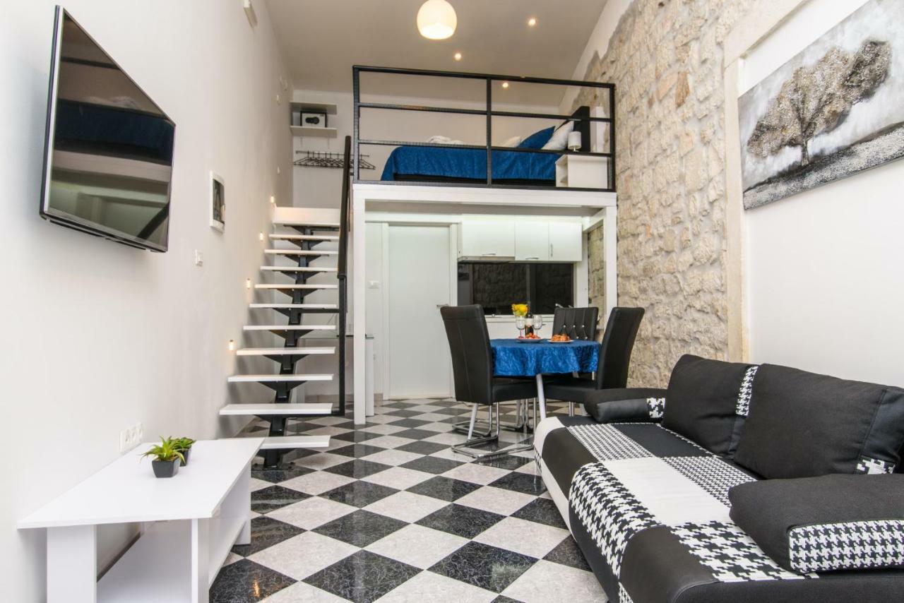 Studio Apartman Rea Трогир Экстерьер фото